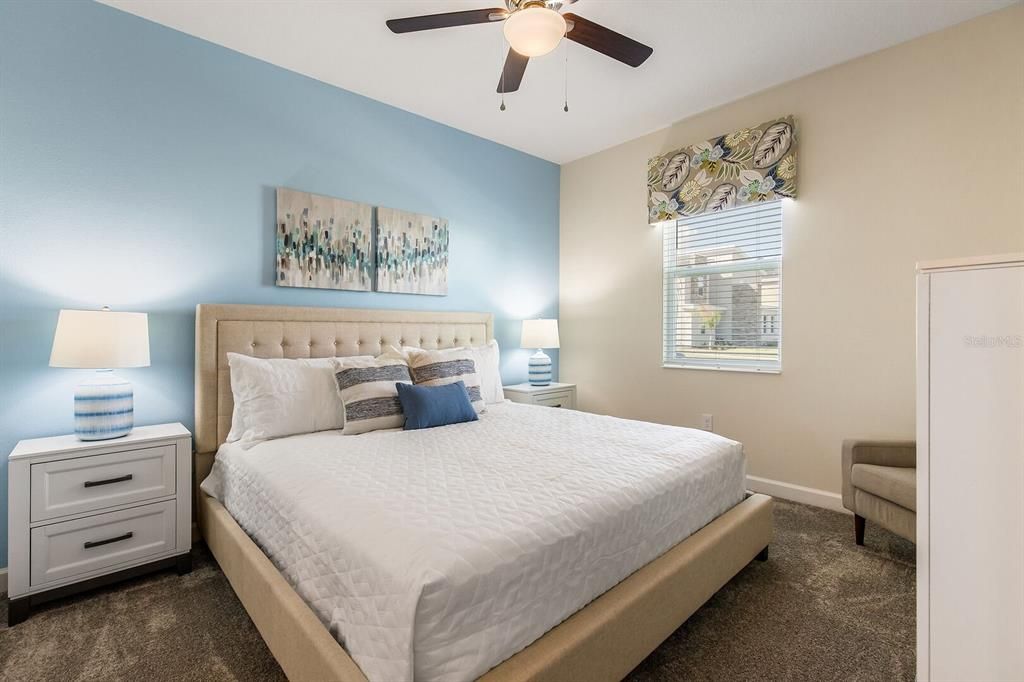 For Sale: $800,000 (7 beds, 5 baths, 4019 Square Feet)