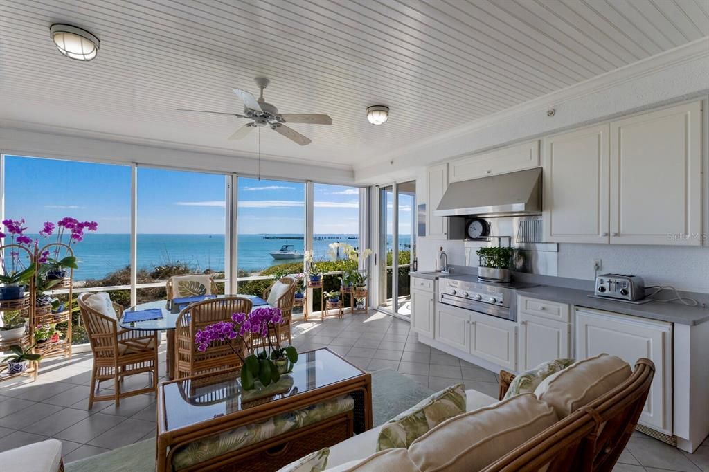 待售: $2,795,000 (3 贝兹, 3 浴室, 2324 平方英尺)