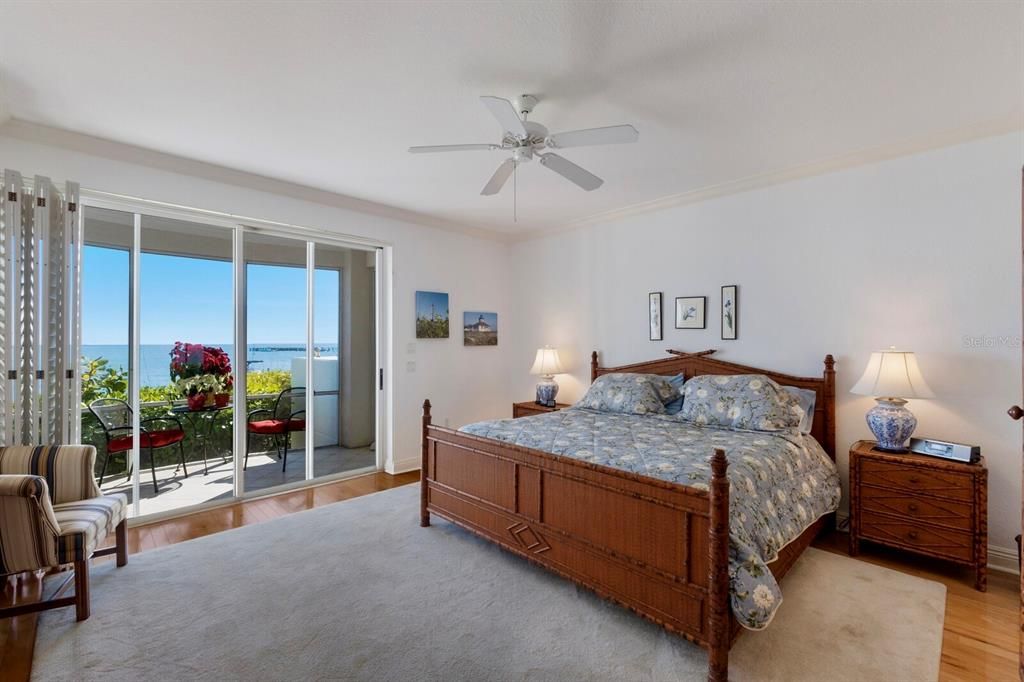 待售: $2,795,000 (3 贝兹, 3 浴室, 2324 平方英尺)