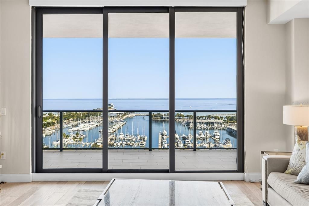 For Sale: $1,800,000 (2 beds, 2 baths, 1522 Square Feet)