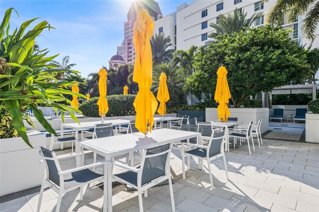 For Sale: $1,800,000 (2 beds, 2 baths, 1522 Square Feet)