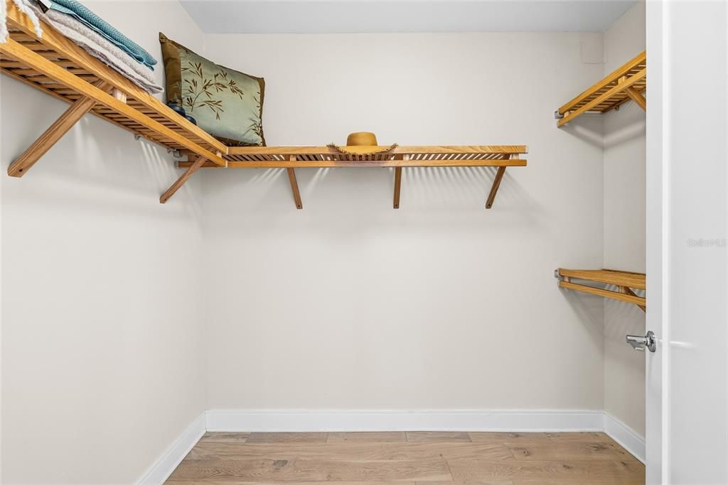 For Sale: $1,800,000 (2 beds, 2 baths, 1522 Square Feet)