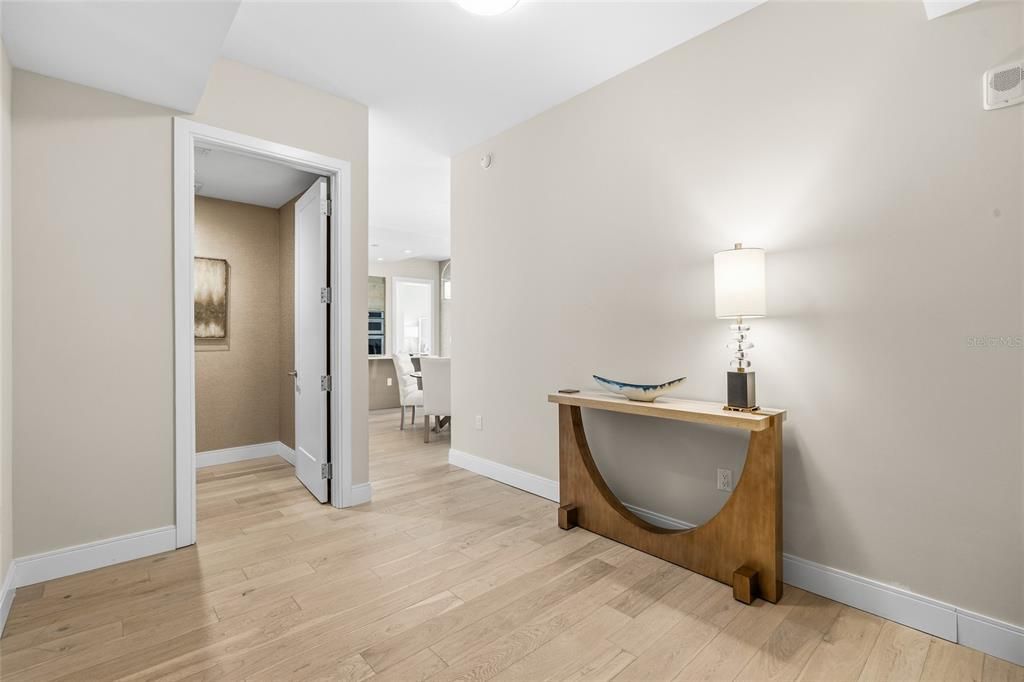 For Sale: $1,800,000 (2 beds, 2 baths, 1522 Square Feet)