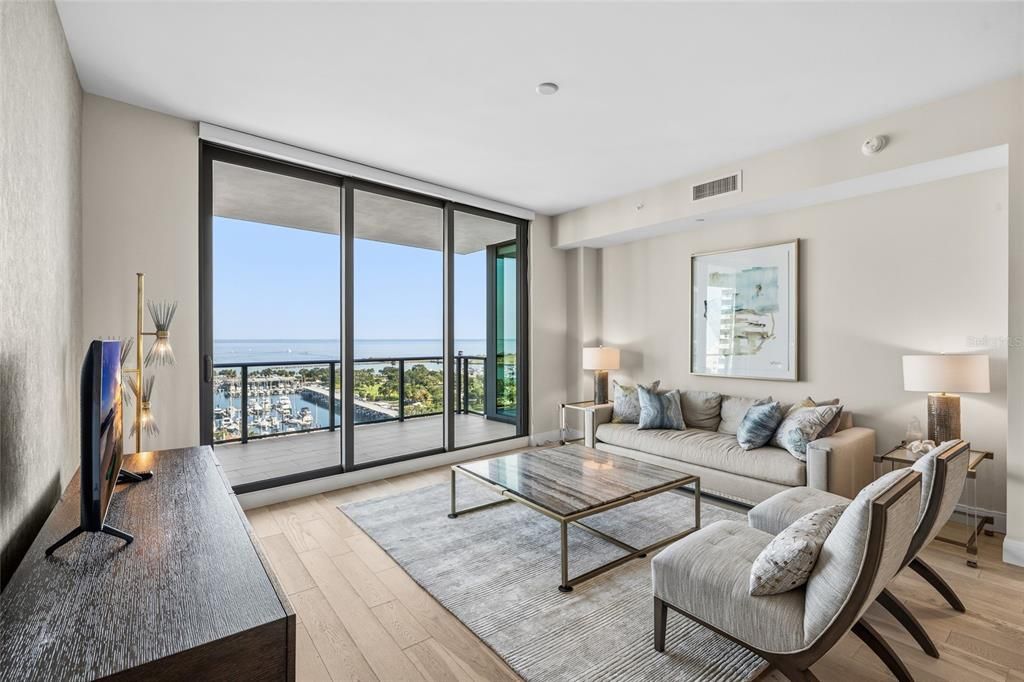 For Sale: $1,800,000 (2 beds, 2 baths, 1522 Square Feet)