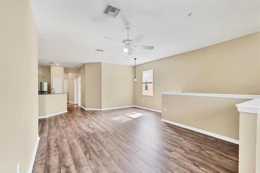 For Rent: $1,950 (3 beds, 2 baths, 1417 Square Feet)