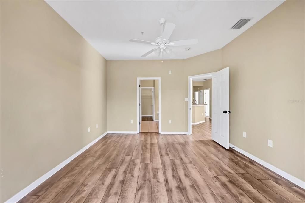 For Rent: $1,950 (3 beds, 2 baths, 1417 Square Feet)