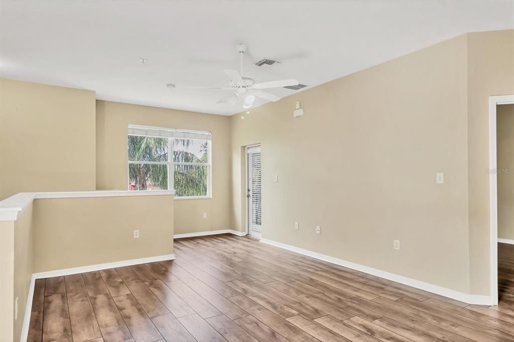 For Rent: $1,950 (3 beds, 2 baths, 1417 Square Feet)