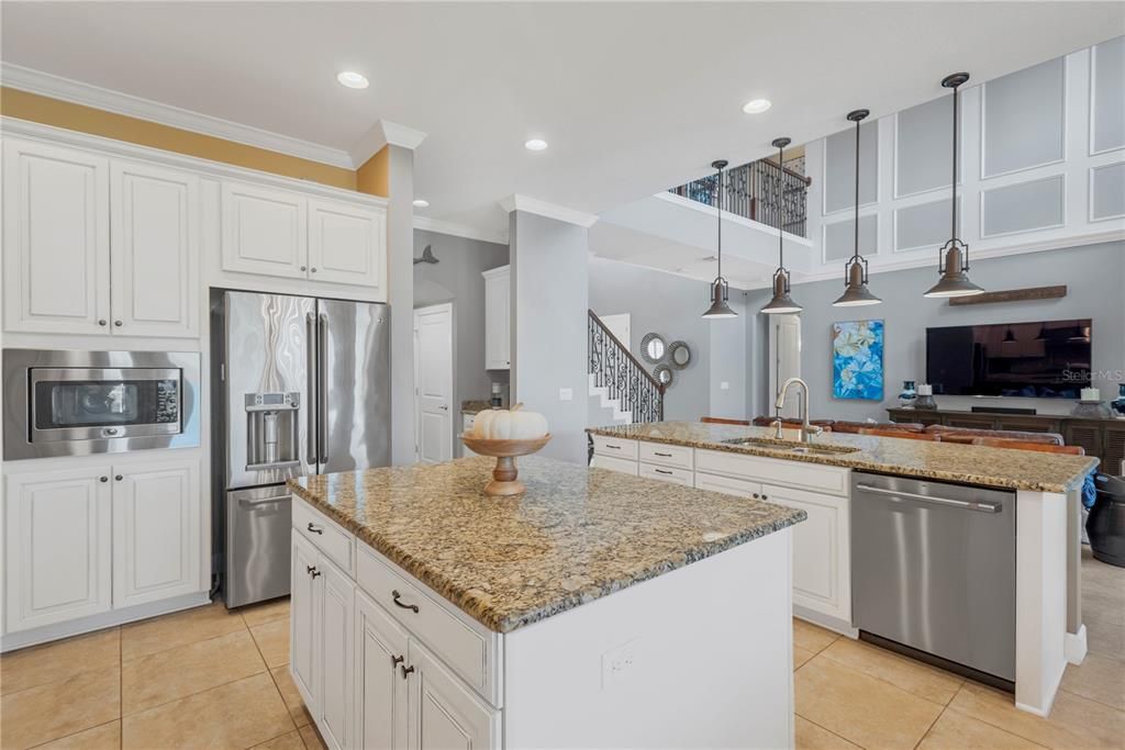 En Venta: $1,950,000 (5 camas, 4 baños, 4665 Pies cuadrados)