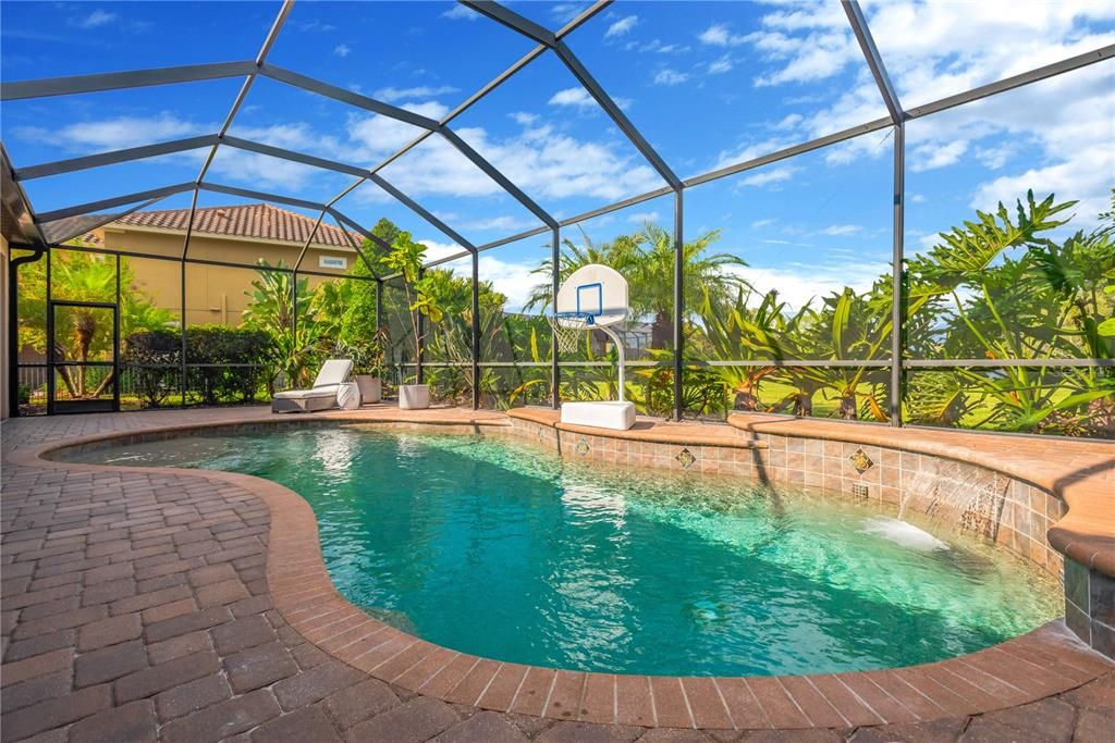 En Venta: $1,950,000 (5 camas, 4 baños, 4665 Pies cuadrados)