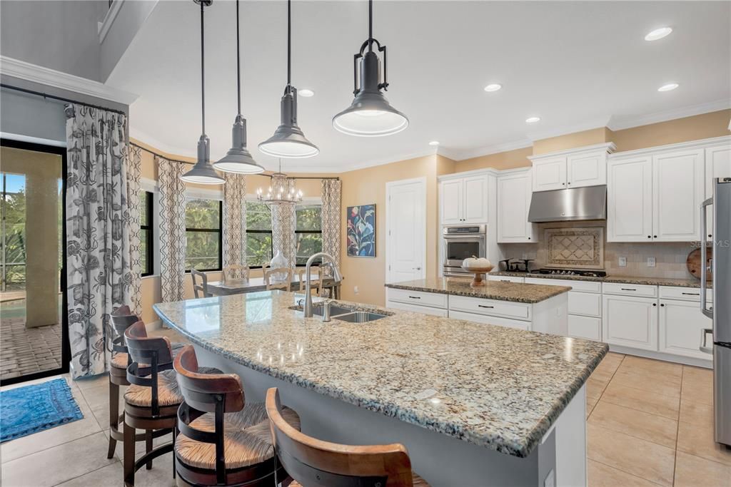 En Venta: $1,950,000 (5 camas, 4 baños, 4665 Pies cuadrados)