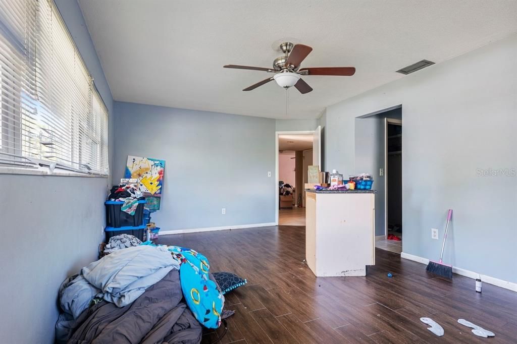 待售: $429,900 (3 贝兹, 2 浴室, 1957 平方英尺)