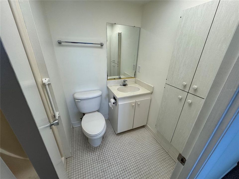 出租: $1,750 (2 贝兹, 2 浴室, 900 平方英尺)