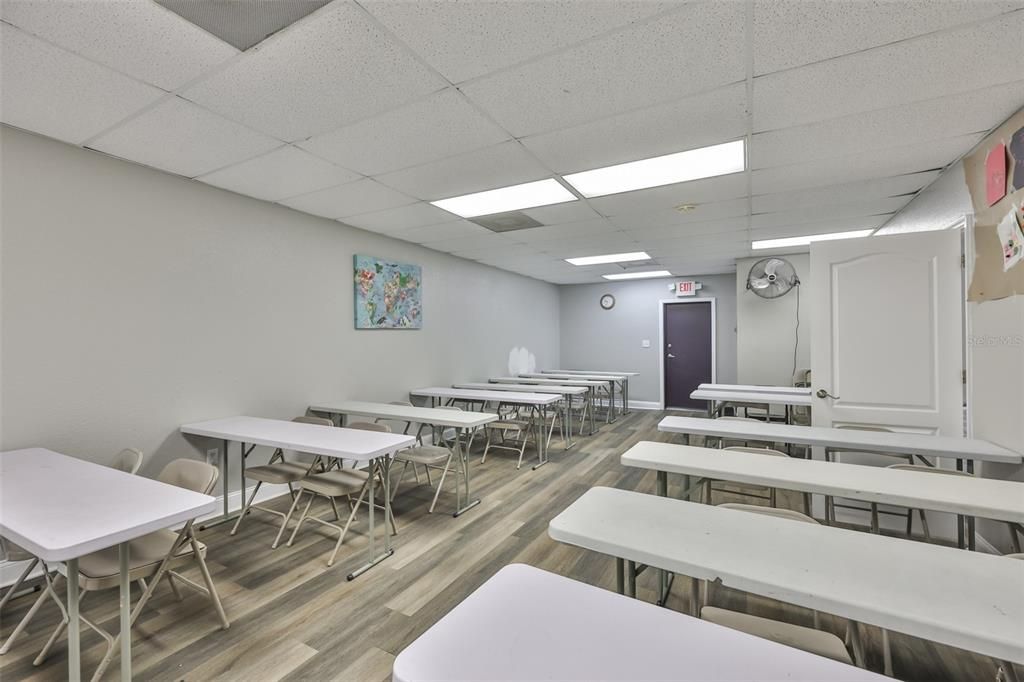 На продажу: $22,740,000 (0 спален, 0 ванн, 3510 Квадратных фут)