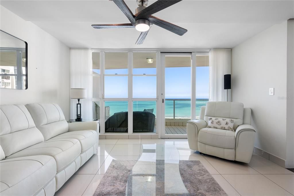 На продажу: $1,225,000 (3 спален, 2 ванн, 1800 Квадратных фут)