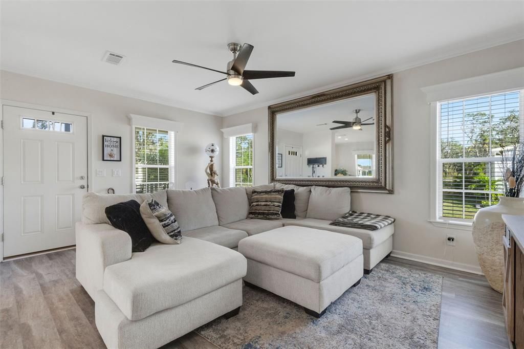 待售: $325,000 (3 贝兹, 2 浴室, 1478 平方英尺)