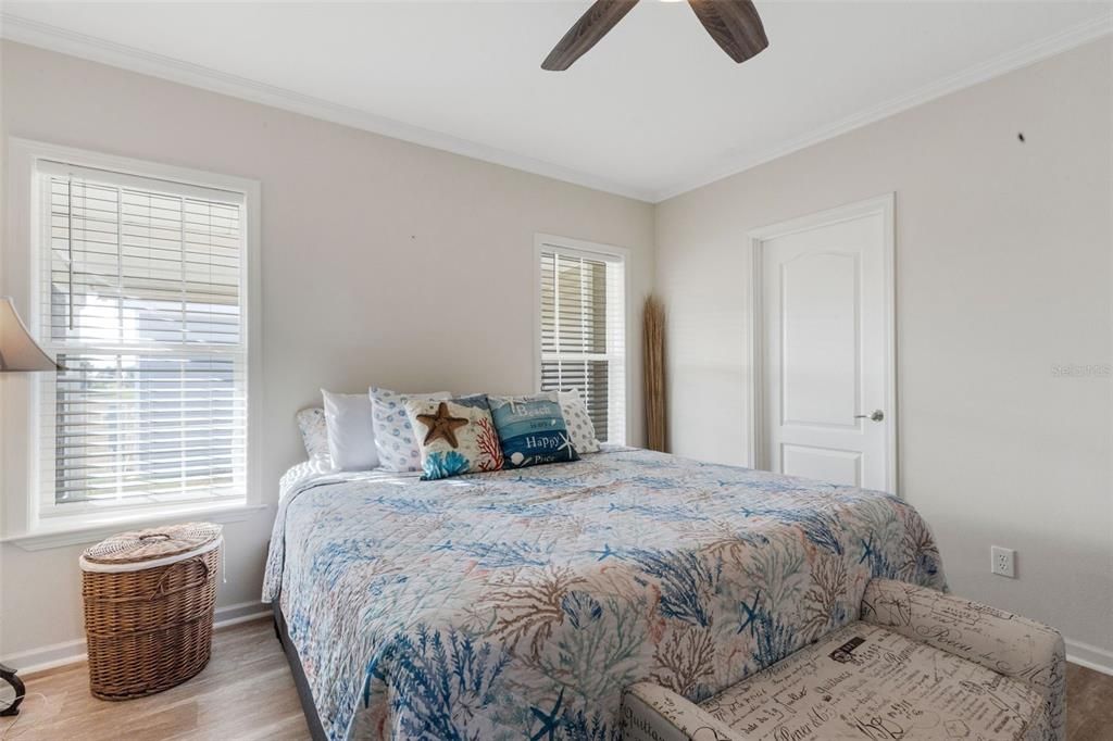 待售: $325,000 (3 贝兹, 2 浴室, 1478 平方英尺)