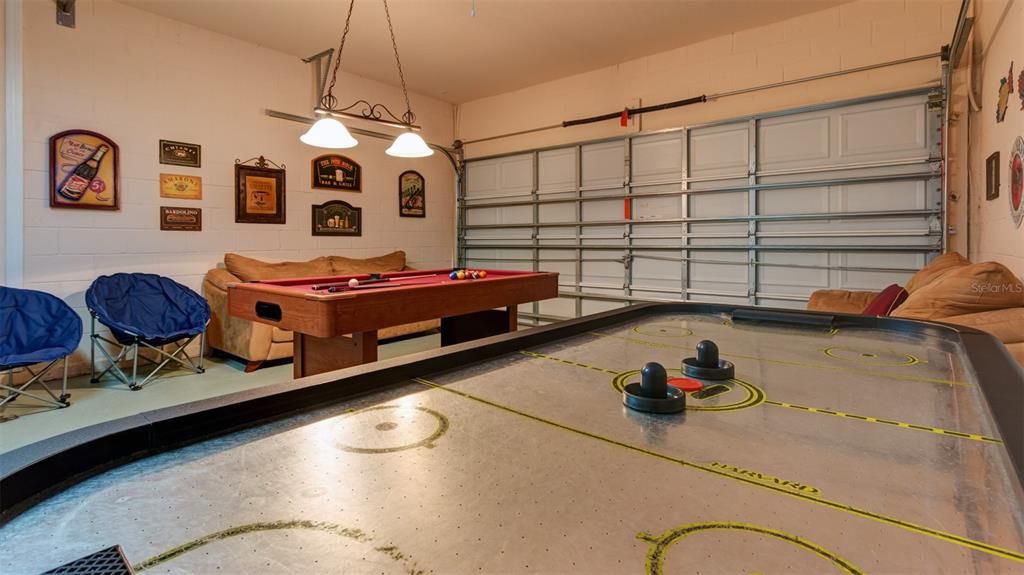 For Sale: $380,000 (4 beds, 3 baths, 1768 Square Feet)