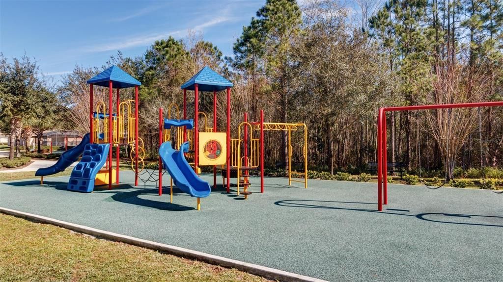 For Sale: $380,000 (4 beds, 3 baths, 1768 Square Feet)