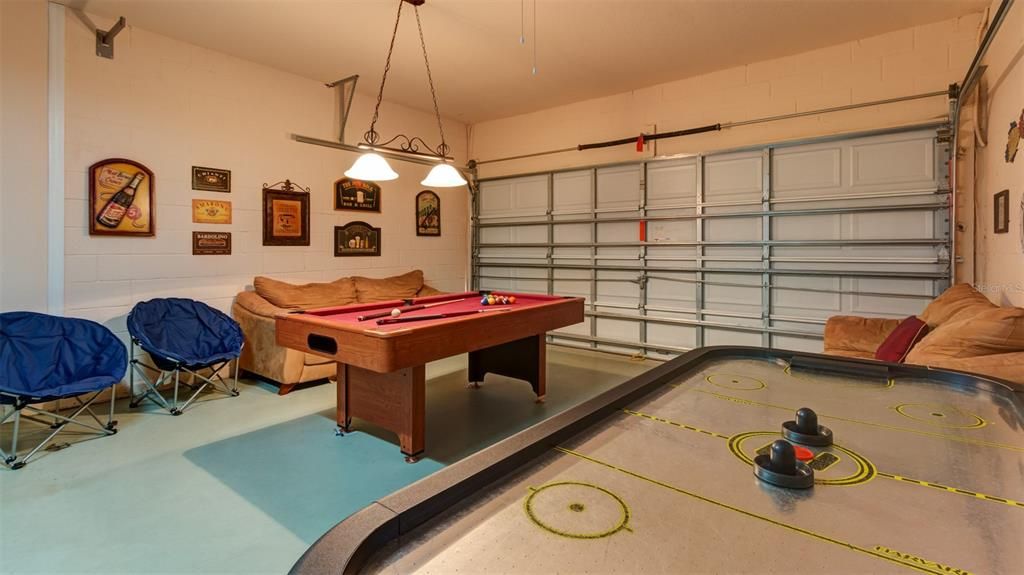 For Sale: $380,000 (4 beds, 3 baths, 1768 Square Feet)