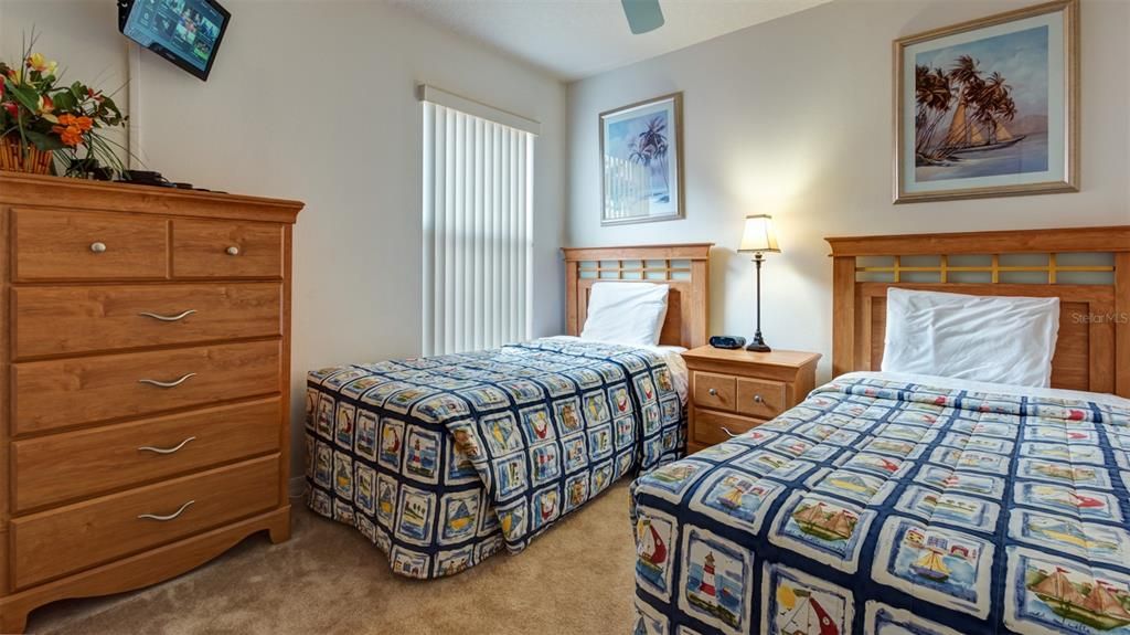 For Sale: $380,000 (4 beds, 3 baths, 1768 Square Feet)