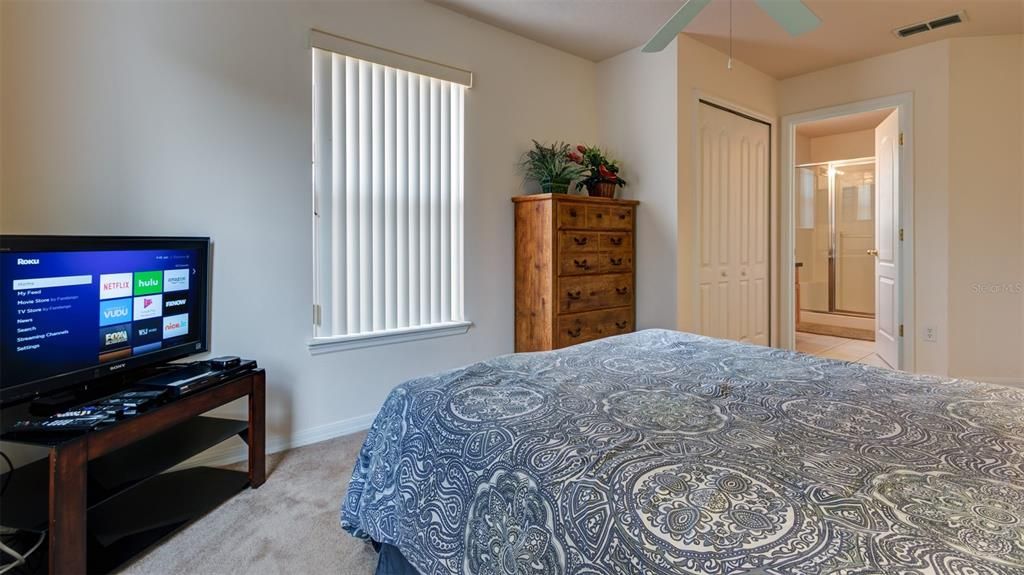 For Sale: $380,000 (4 beds, 3 baths, 1768 Square Feet)