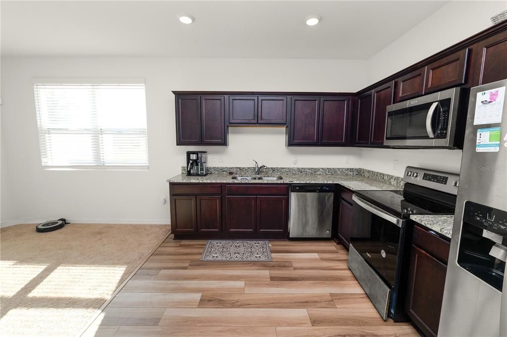 For Sale: $220,000 (3 beds, 2 baths, 1480 Square Feet)