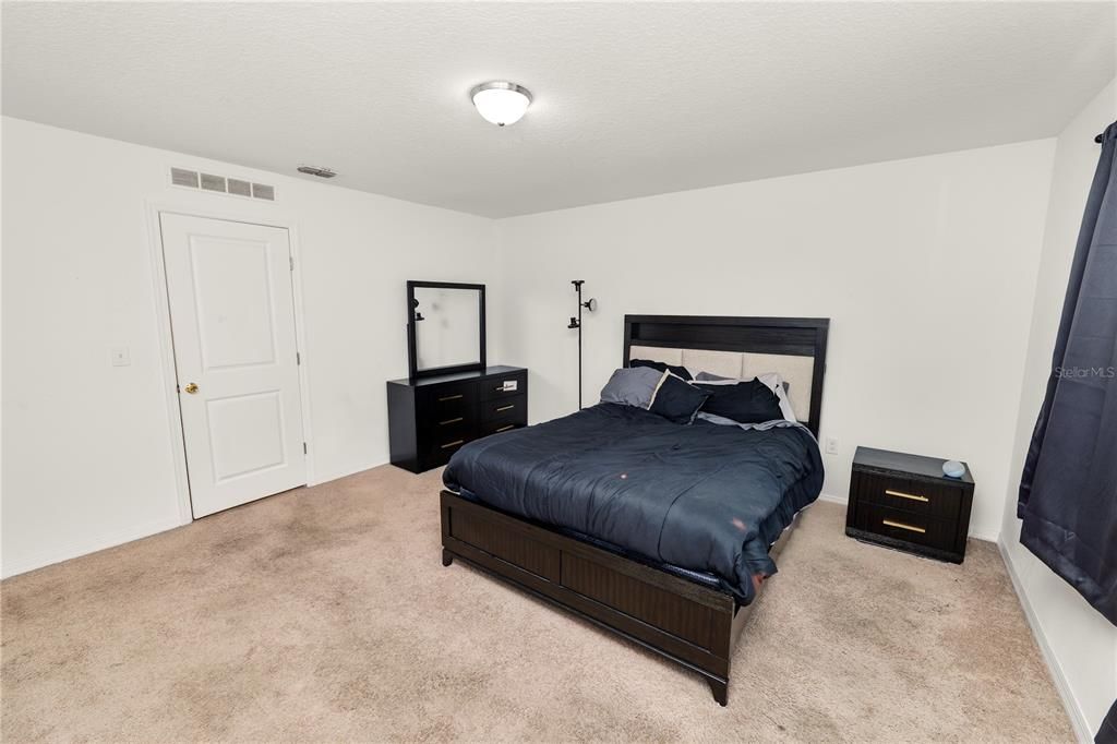 For Sale: $220,000 (3 beds, 2 baths, 1480 Square Feet)