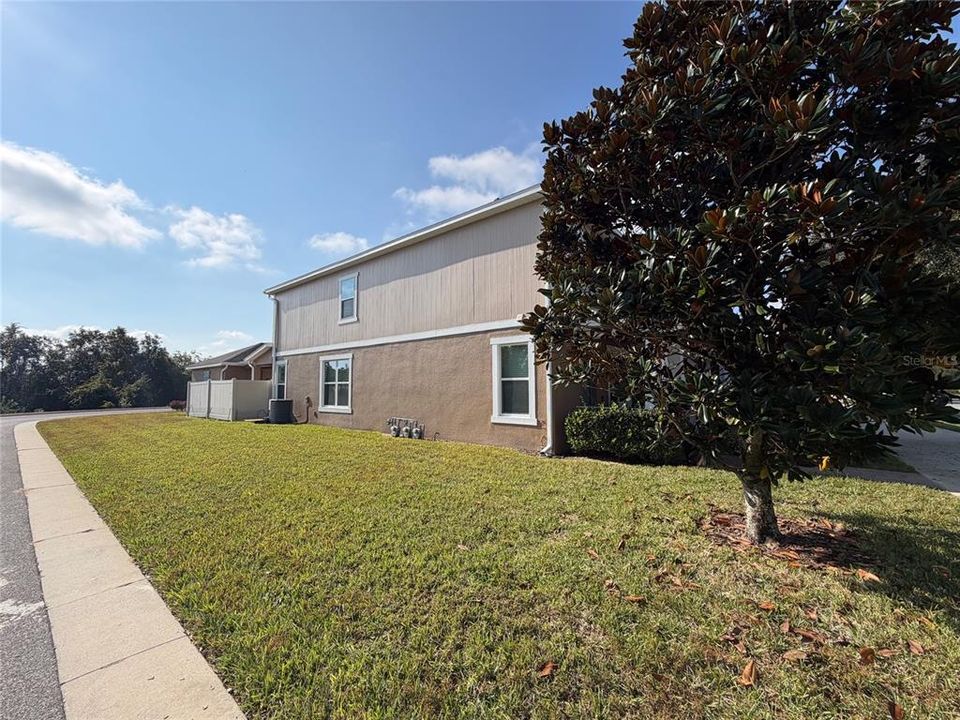 Active With Contract: $450,000 (3 beds, 2 baths, 1868 Square Feet)