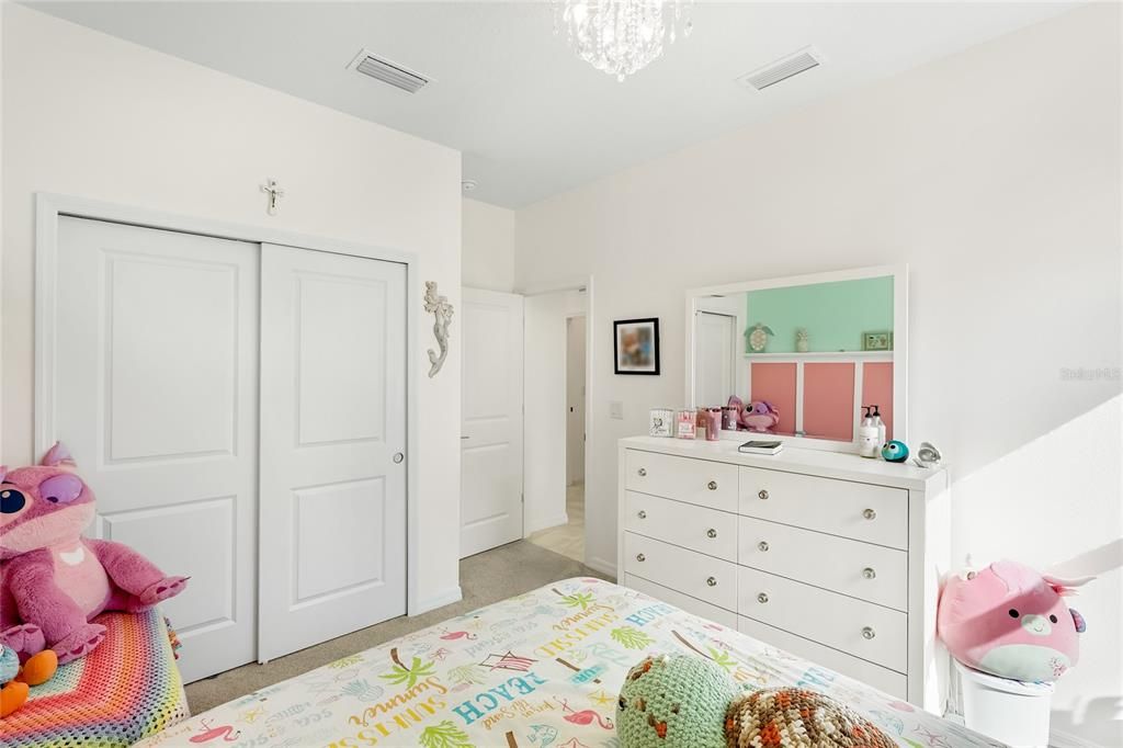 For Sale: $600,000 (3 beds, 2 baths, 1796 Square Feet)