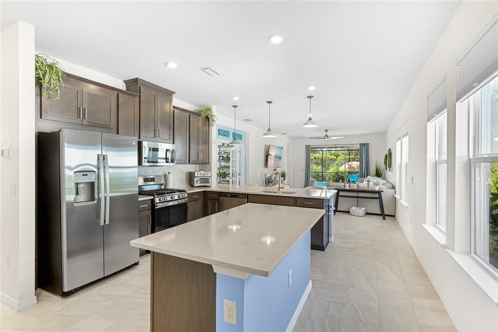 For Sale: $600,000 (3 beds, 2 baths, 1796 Square Feet)