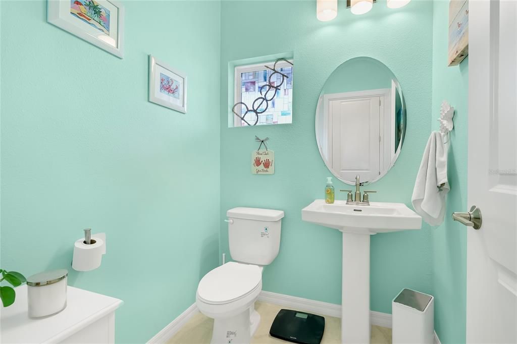 For Sale: $600,000 (3 beds, 2 baths, 1796 Square Feet)