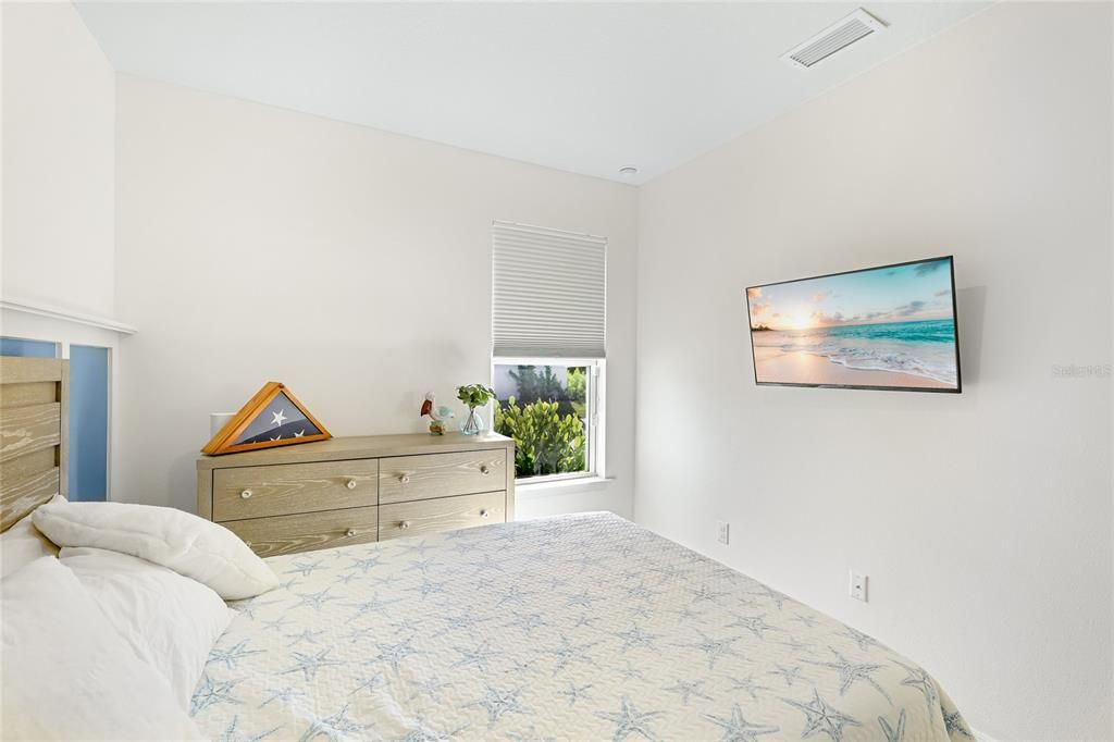 For Sale: $600,000 (3 beds, 2 baths, 1796 Square Feet)