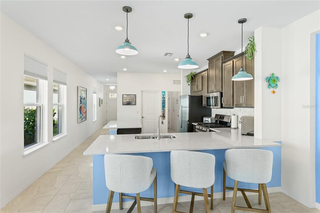 For Sale: $600,000 (3 beds, 2 baths, 1796 Square Feet)