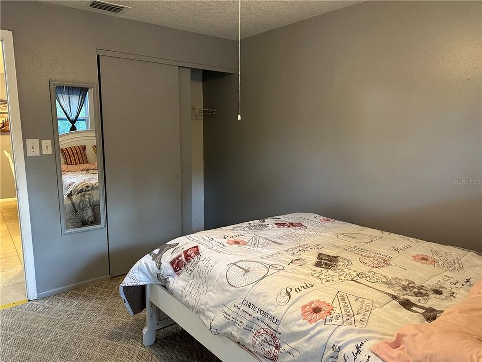 На продажу: $199,900 (3 спален, 2 ванн, 1008 Квадратных фут)