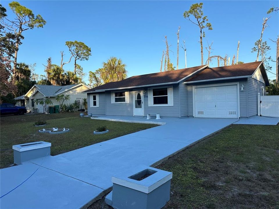 На продажу: $199,900 (3 спален, 2 ванн, 1008 Квадратных фут)