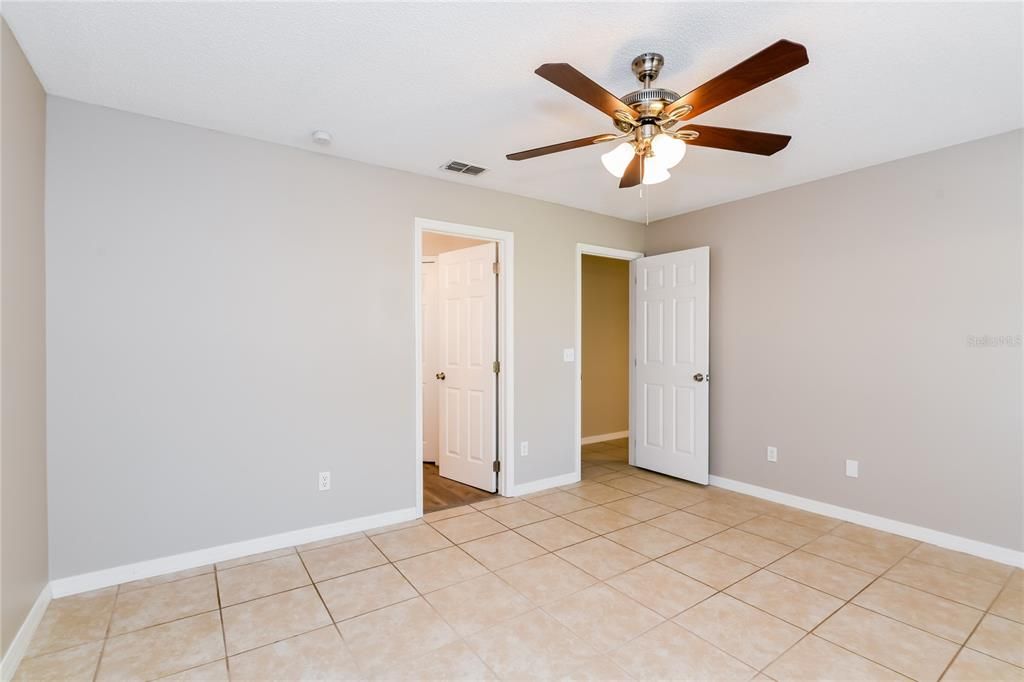 For Rent: $2,355 (4 beds, 2 baths, 1485 Square Feet)