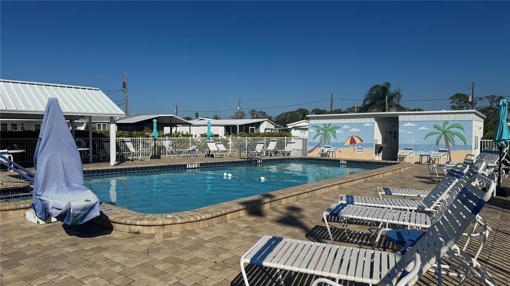 For Sale: $225,000 (2 beds, 1 baths, 900 Square Feet)