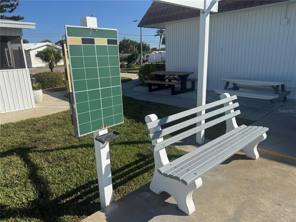 For Sale: $225,000 (2 beds, 1 baths, 900 Square Feet)