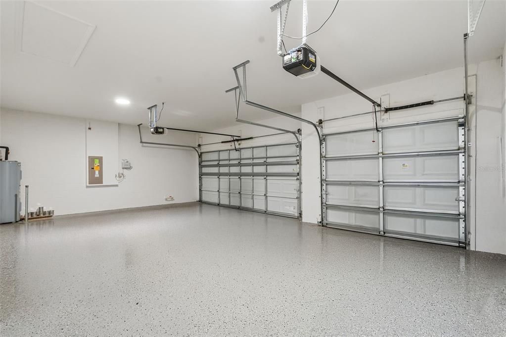 待售: $430,000 (4 贝兹, 3 浴室, 2313 平方英尺)