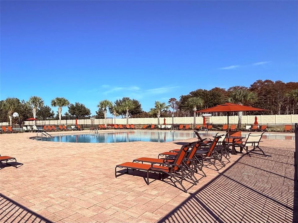 待售: $430,000 (4 贝兹, 3 浴室, 2313 平方英尺)