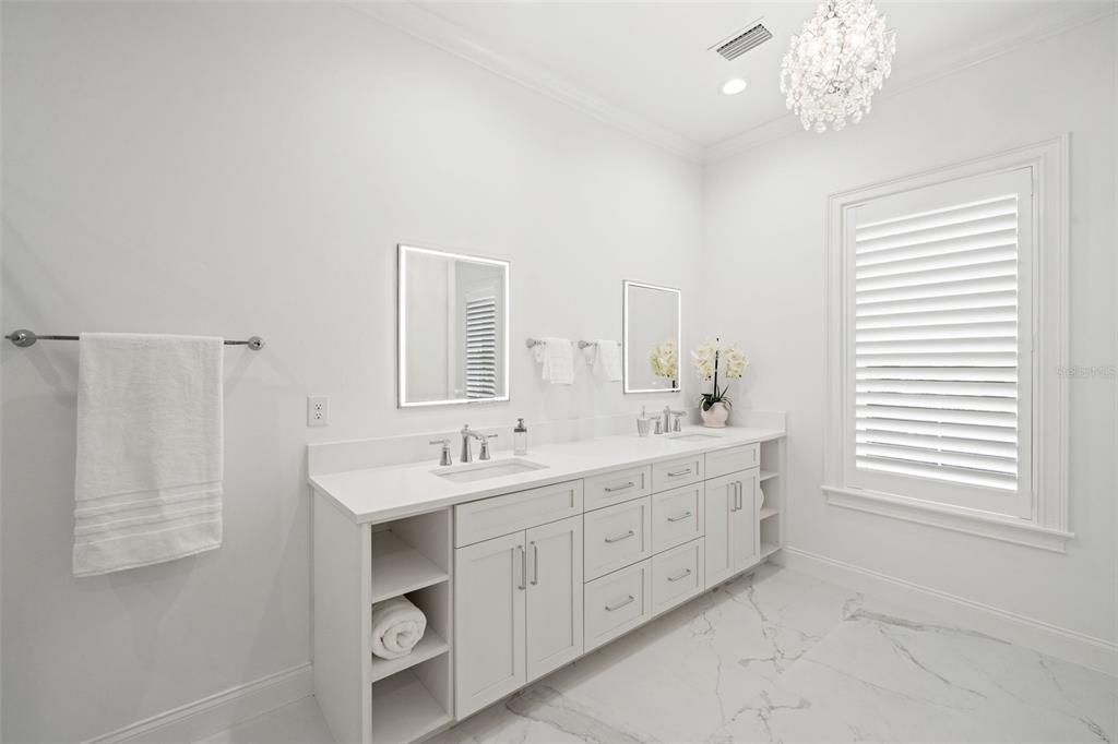 待售: $2,500,000 (4 贝兹, 3 浴室, 3224 平方英尺)