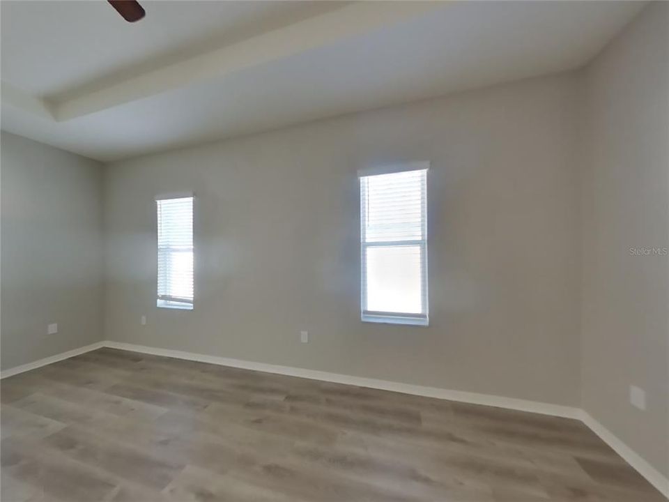 En Renta: $2,479 (4 camas, 3 baños, 2487 Pies cuadrados)