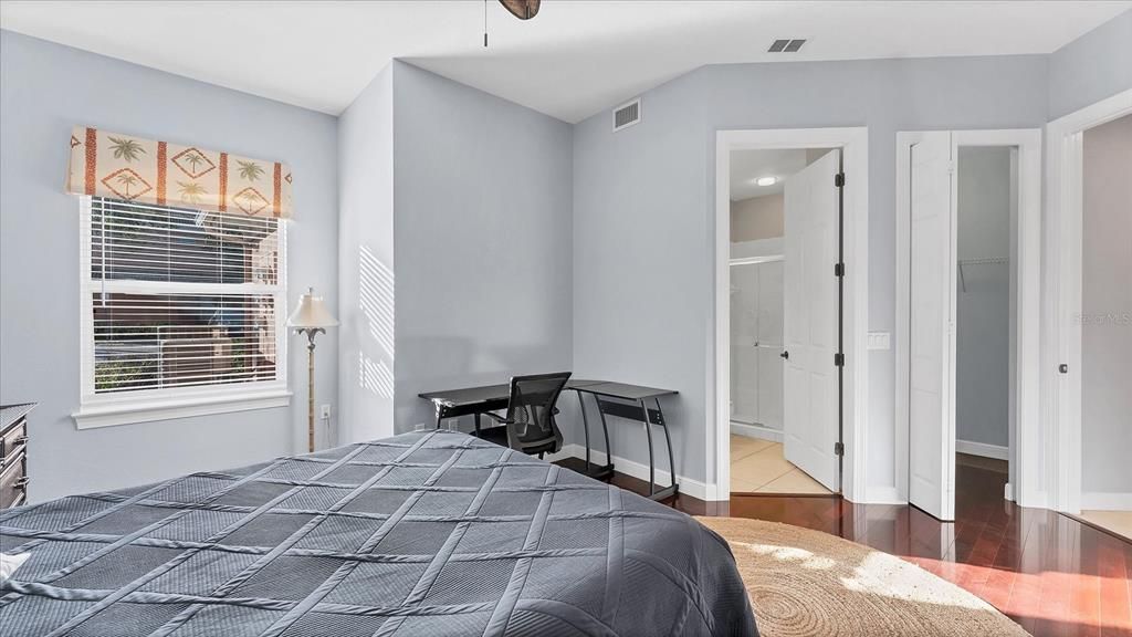 En Venta: $950,000 (3 camas, 3 baños, 2039 Pies cuadrados)