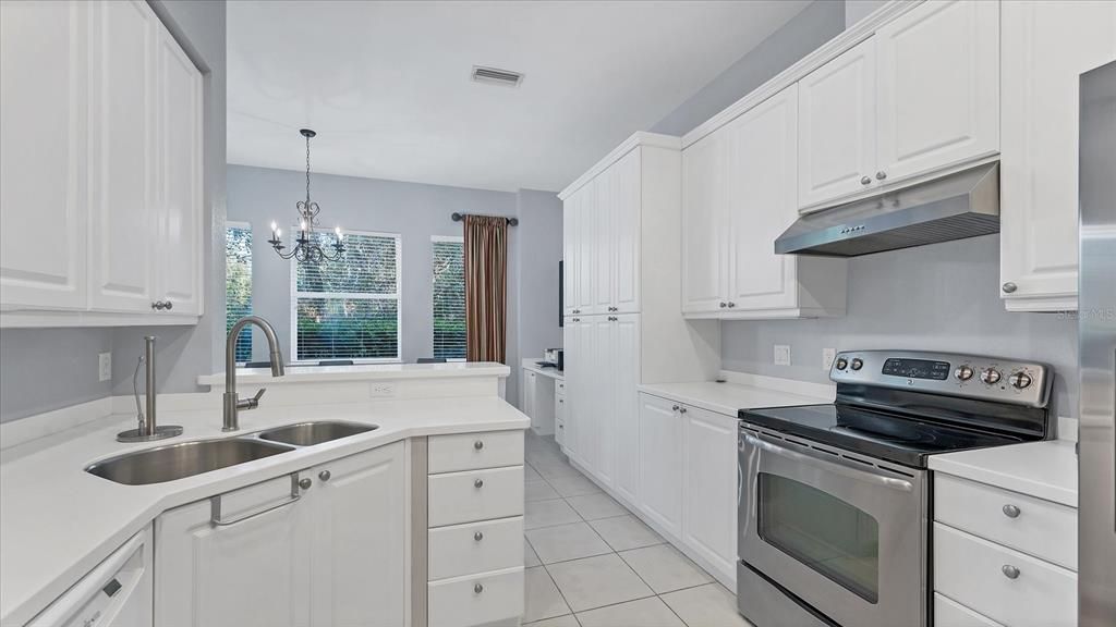 En Venta: $950,000 (3 camas, 3 baños, 2039 Pies cuadrados)