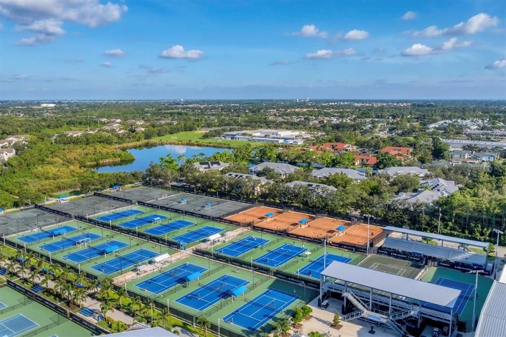 En Venta: $950,000 (3 camas, 3 baños, 2039 Pies cuadrados)