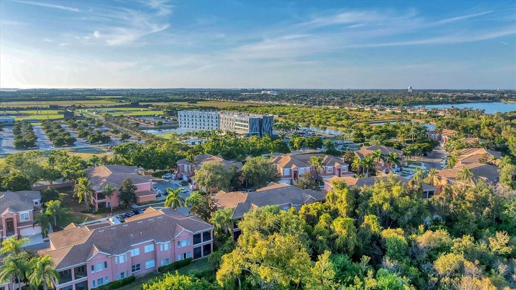 En Venta: $950,000 (3 camas, 3 baños, 2039 Pies cuadrados)