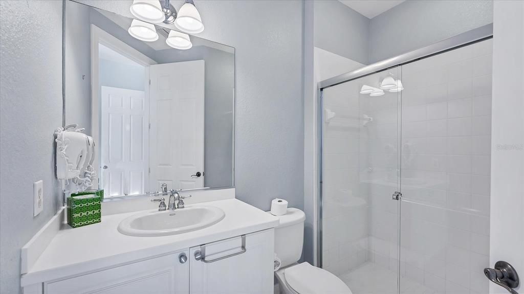 En Venta: $950,000 (3 camas, 3 baños, 2039 Pies cuadrados)