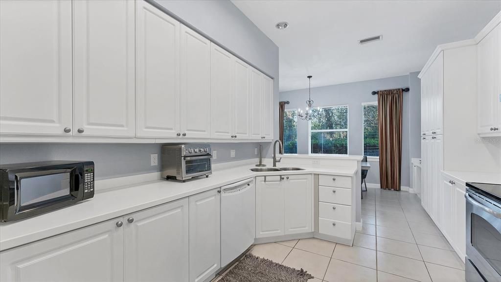 En Venta: $950,000 (3 camas, 3 baños, 2039 Pies cuadrados)