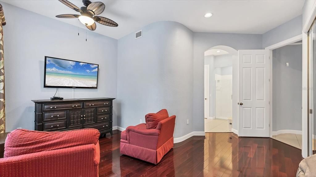 En Venta: $950,000 (3 camas, 3 baños, 2039 Pies cuadrados)