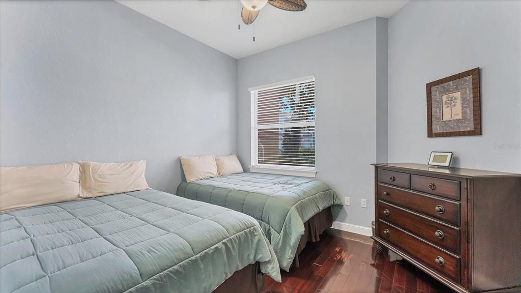 En Venta: $950,000 (3 camas, 3 baños, 2039 Pies cuadrados)